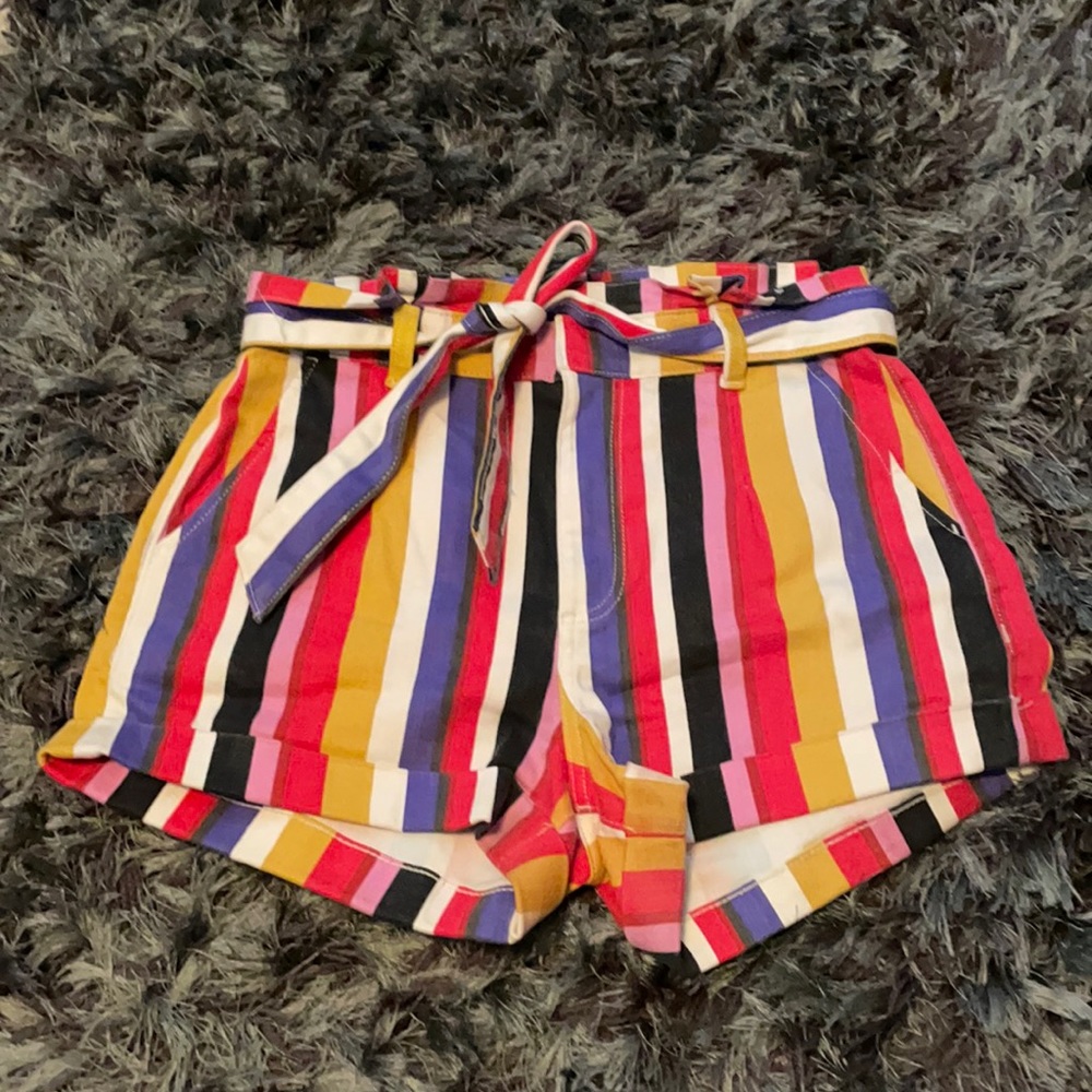 Express Shorts